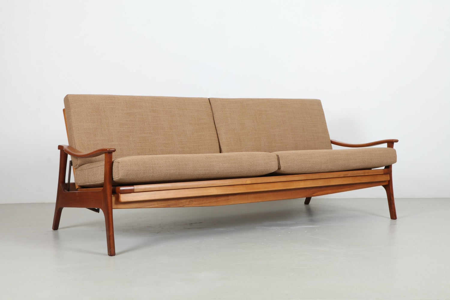 Sofa & Seating